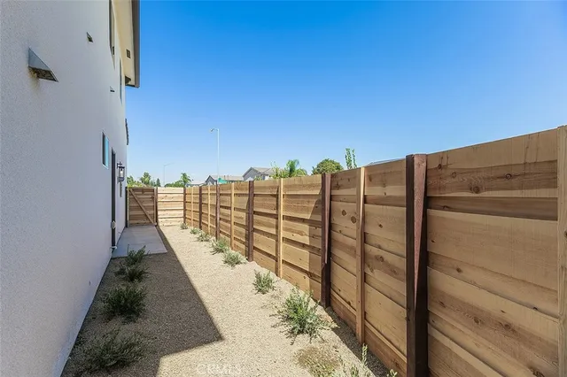 $775,000 | 6008 East Sussex Way, Fresno, CA 93727