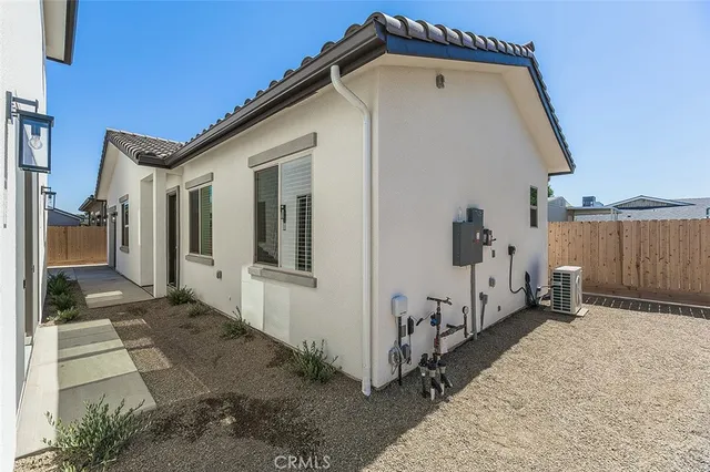 $775,000 | 6008 East Sussex Way, Fresno, CA 93727
