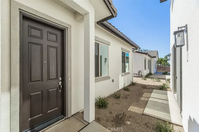 $775,000 | 6008 East Sussex Way, Fresno, CA 93727