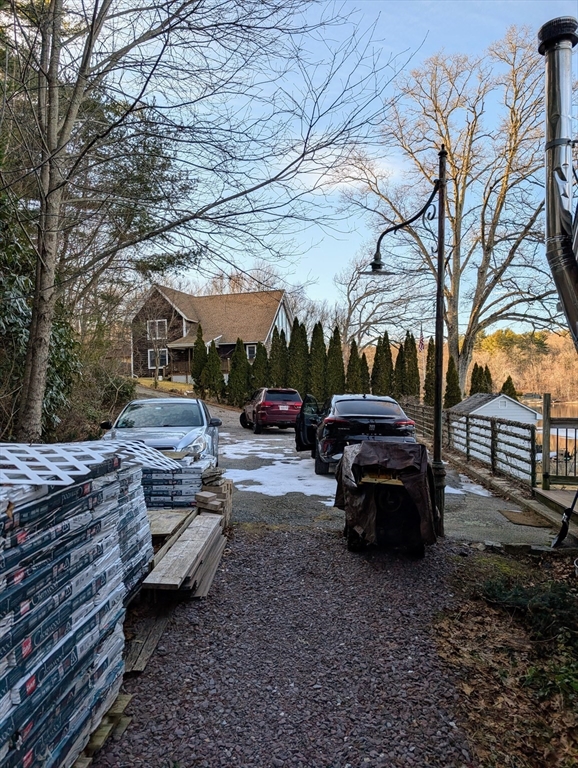 27 Carrier Lane Sutton, MA 01590 - Photo 23 of 24