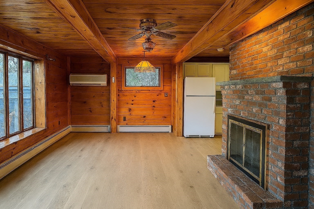 27 Carrier Lane Sutton, MA 01590 - Photo 4 of 24