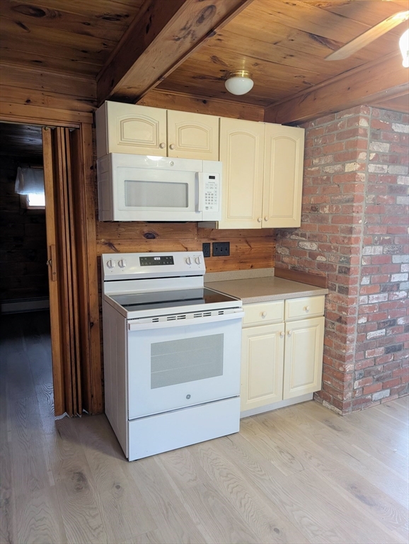 27 Carrier Lane Sutton, MA 01590 - Photo 7 of 24