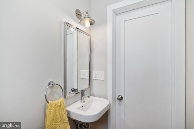 $500,000 | 1235 East Colona Street, Philadelphia, PA 19125