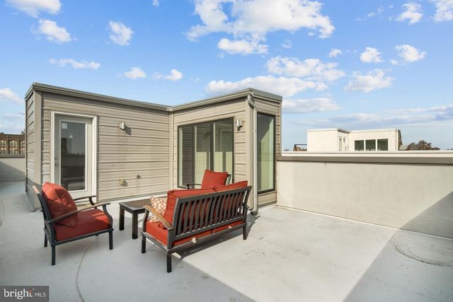 $500,000 | 1235 East Colona Street, Philadelphia, PA 19125