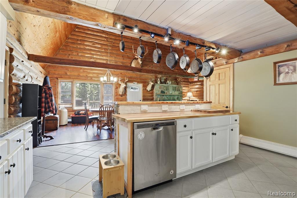 14830 Sheridan Road Byron, MI 48418 - Photo 13 of 74