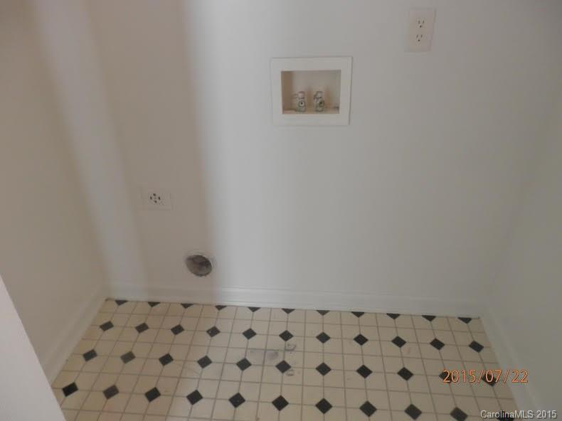 3000 Fairglen Road Charlotte, NC 28269 - Photo 11 of 12 Gallery Image 11