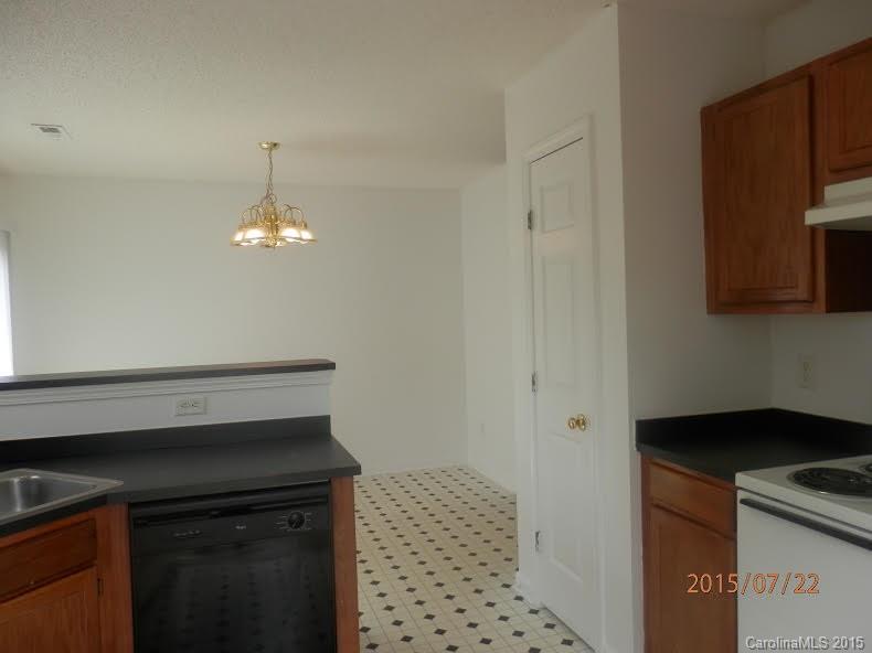 3000 Fairglen Road Charlotte, NC 28269 - Photo 4 of 12 Gallery Image 4