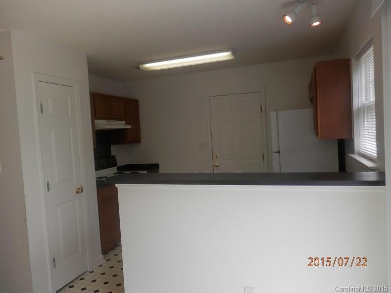 3000 Fairglen Road Charlotte, NC 28269 - Photo 5 of 12 Gallery Image 5