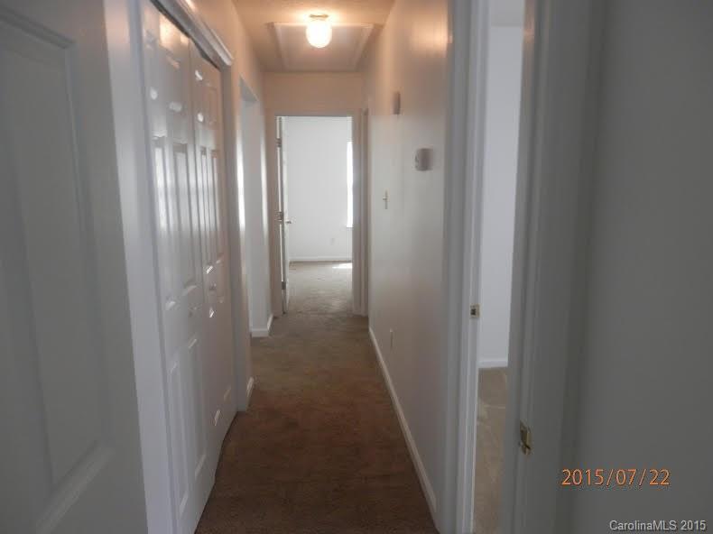 3000 Fairglen Road Charlotte, NC 28269 - Photo 6 of 12 Gallery Image 6