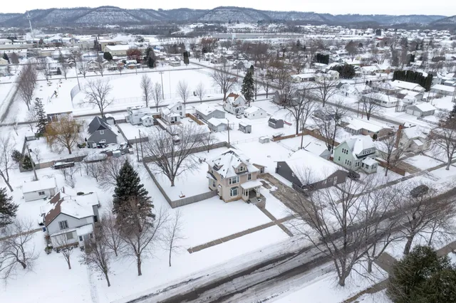 $298,900 | 507 North Garden Street, Lake City, MN 55041