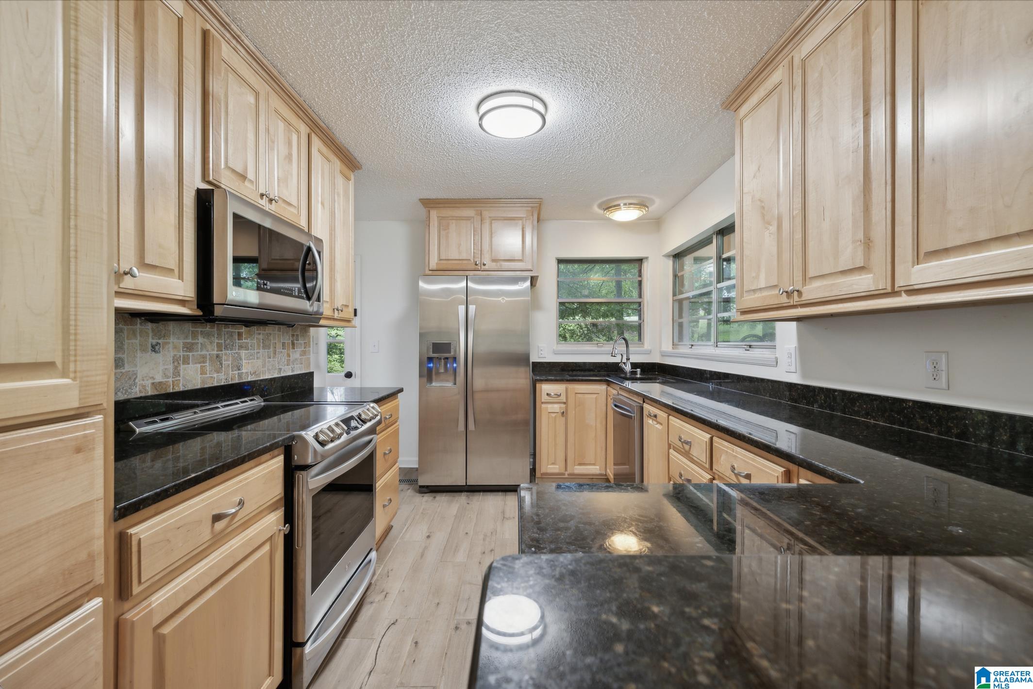 222 Patricia Road Madison, AL 35758 - Photo 6 of 19