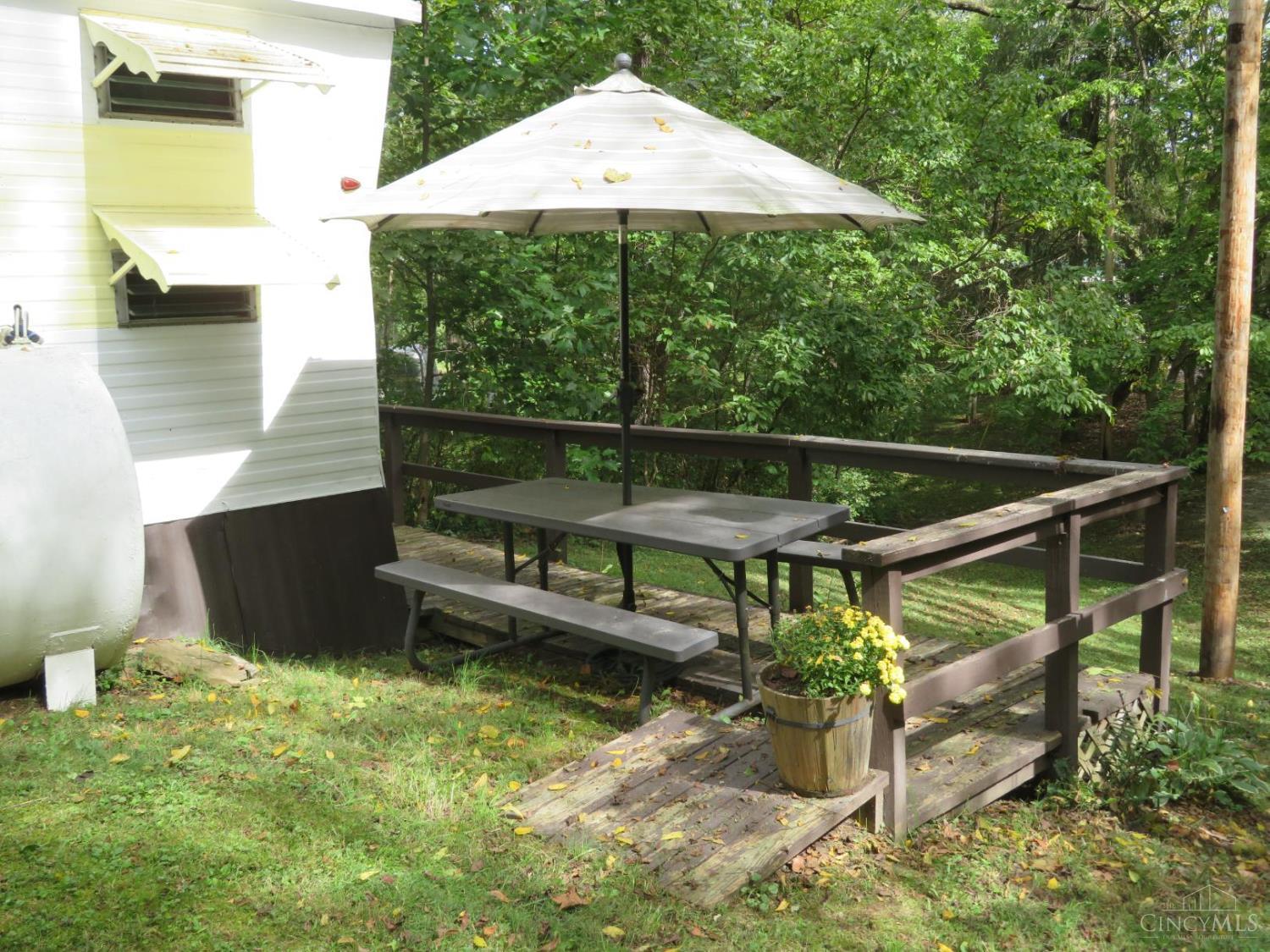 6051 Blue Ribbon Road Hillsboro, OH 45133 - Photo 10 of 47 Gallery Image 10