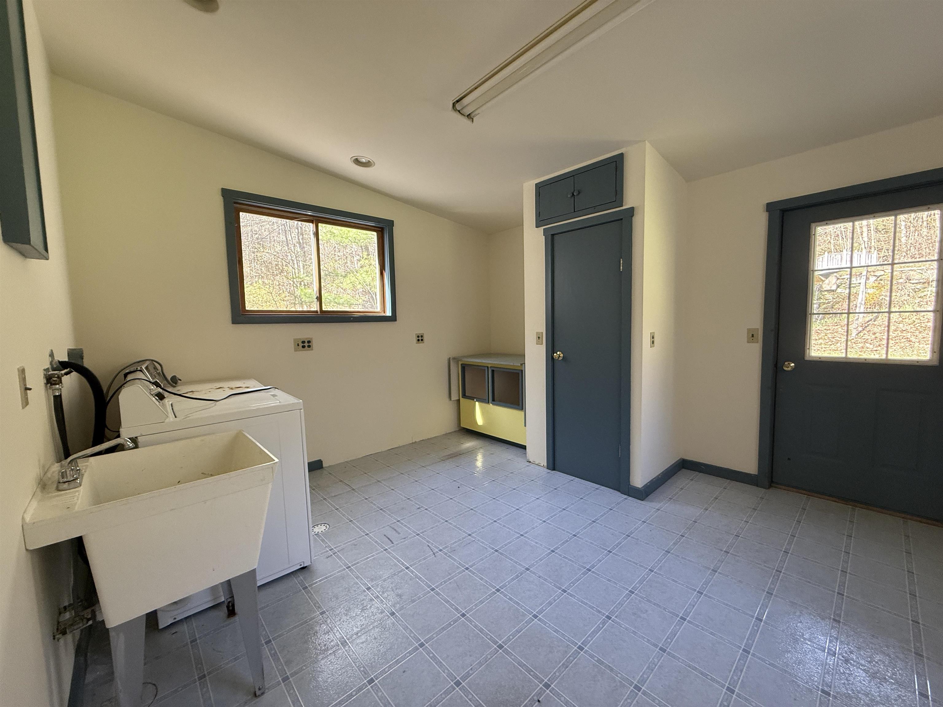 244 Densmore Road Cavendish, VT 05142 - Photo 22 of 40