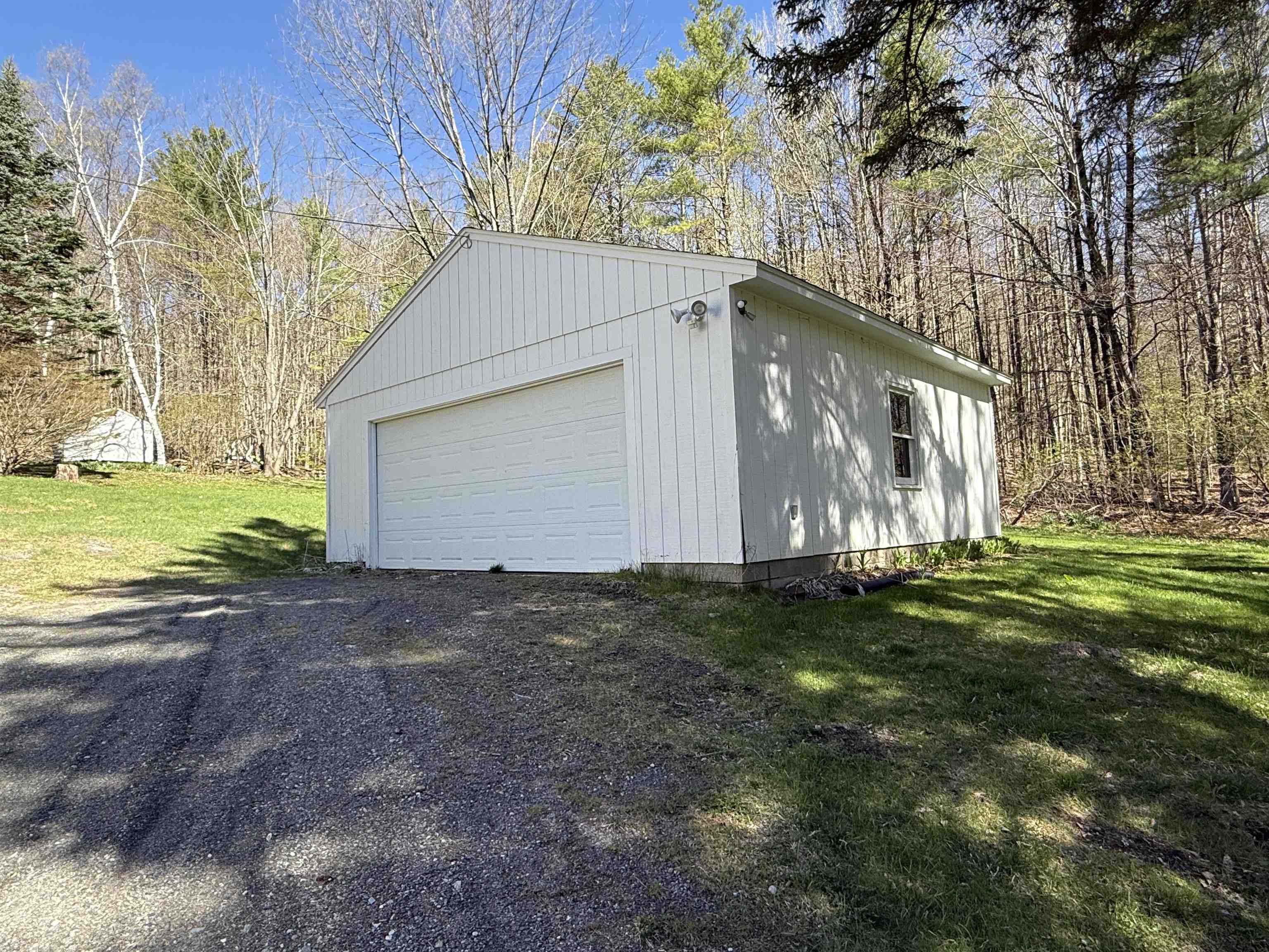 244 Densmore Road Cavendish, VT 05142 - Photo 4 of 40