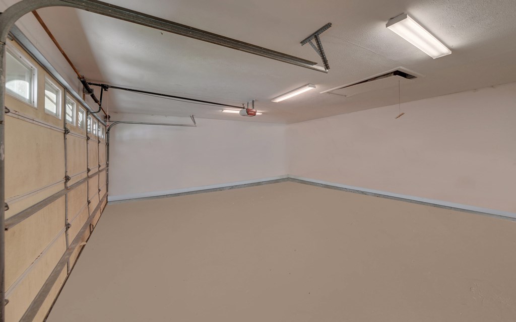 321 Call-Wright Road Ellijay, GA 30540 - Photo 23 of 92 a view of an empty room