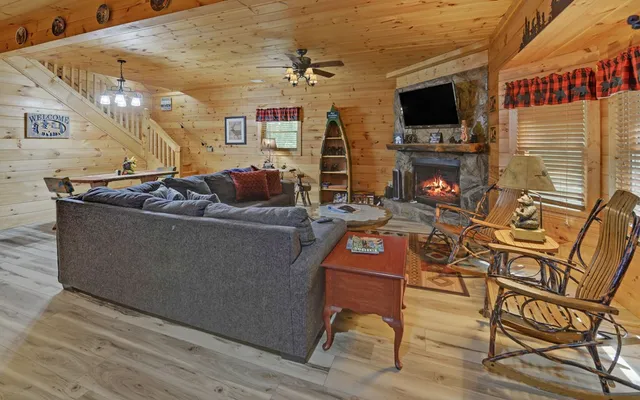 $843,777 | 321 Call-Wright Road, Ellijay, GA 30540