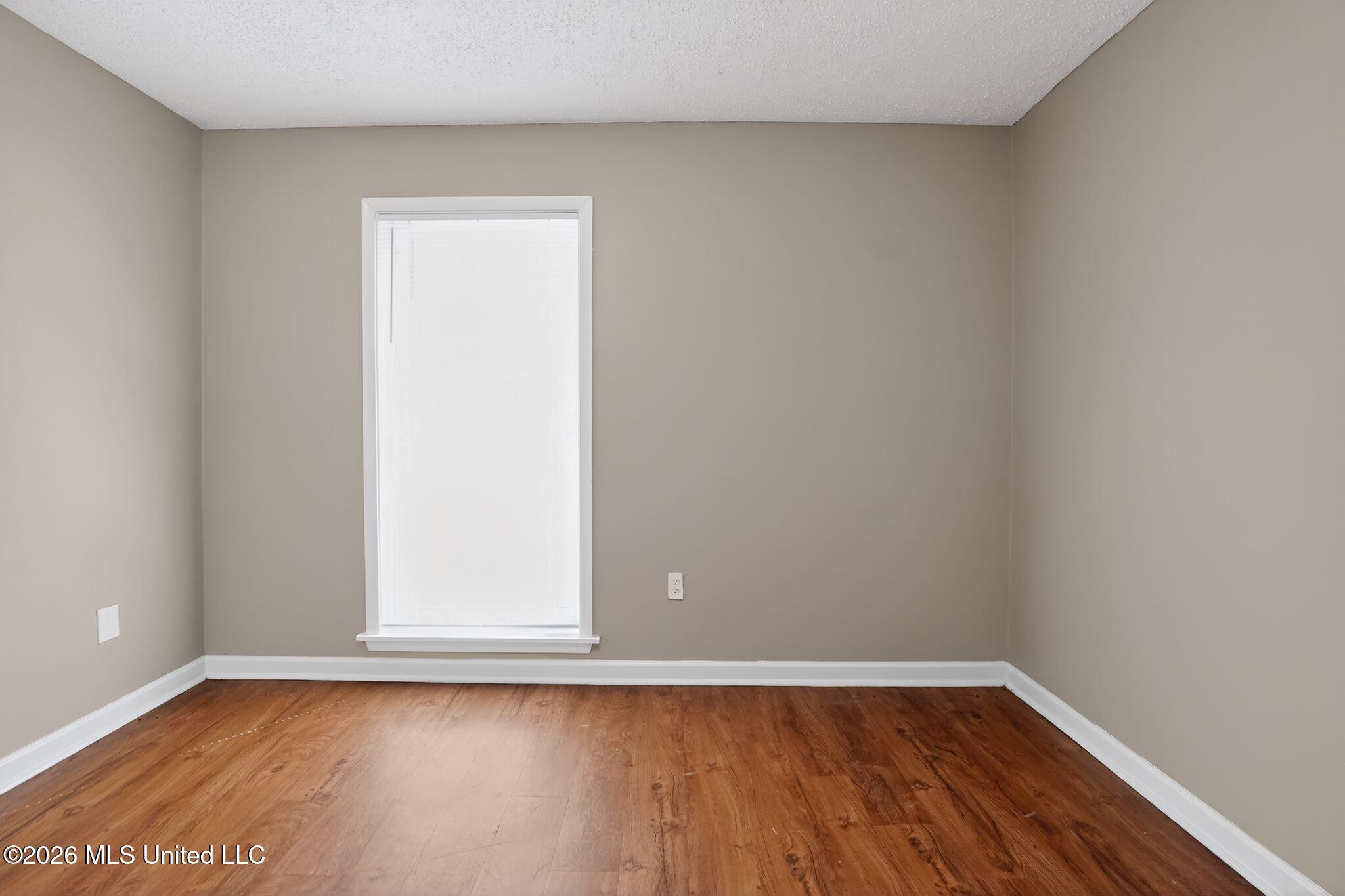 5857 Cypress Trail Jackson, MS 39211 - Photo 13 of 47 13_5857_Cypress_Trail_Jackson_MS_39211-L