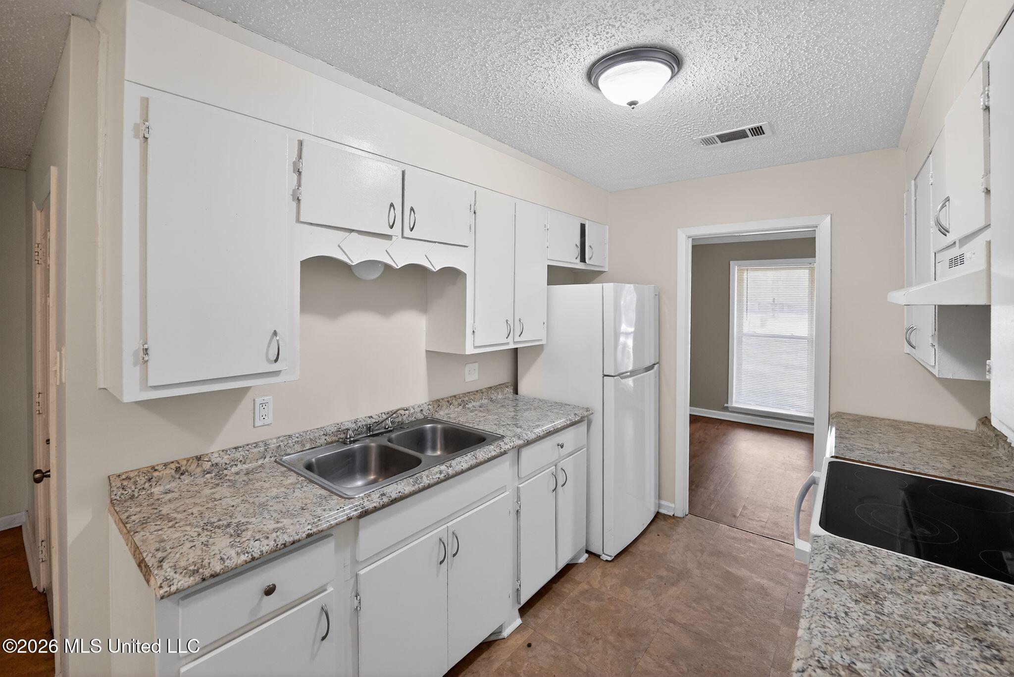 5857 Cypress Trail Jackson, MS 39211 - Photo 25 of 47 25_5857_Cypress_Trail_Jackson_MS_39211-K