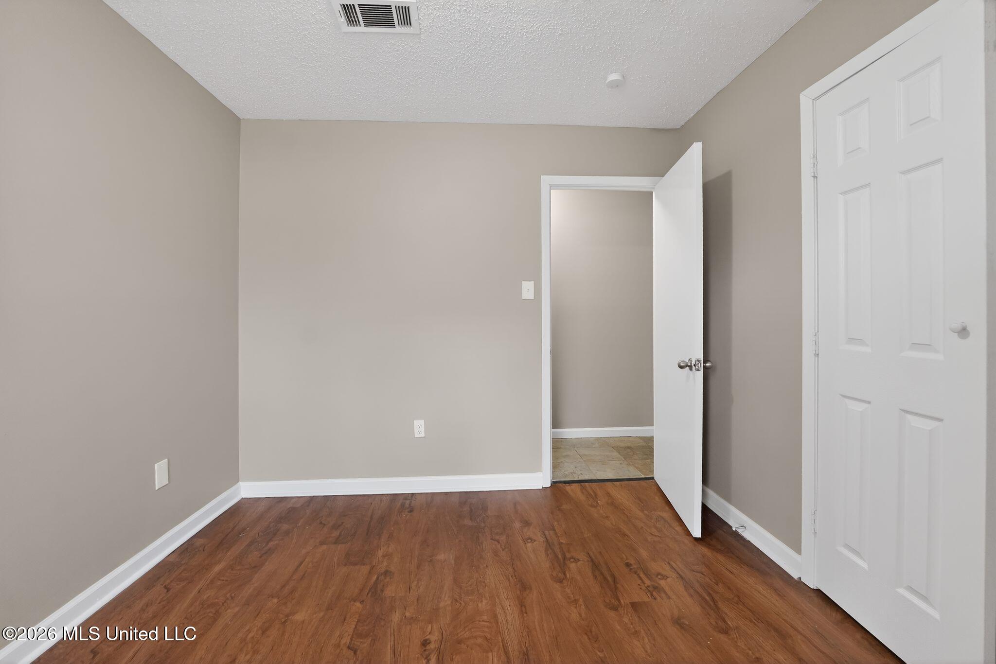 5857 Cypress Trail Jackson, MS 39211 - Photo 34 of 47 34_5857_Cypress_Trail_Jackson_MS_39211-B