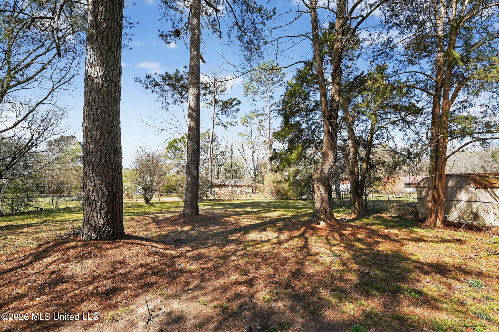 5857 Cypress Trail Jackson, MS 39211 - Photo 6 of 47 04_5857_Cypress_Trail_Jackson_MS_39211-E