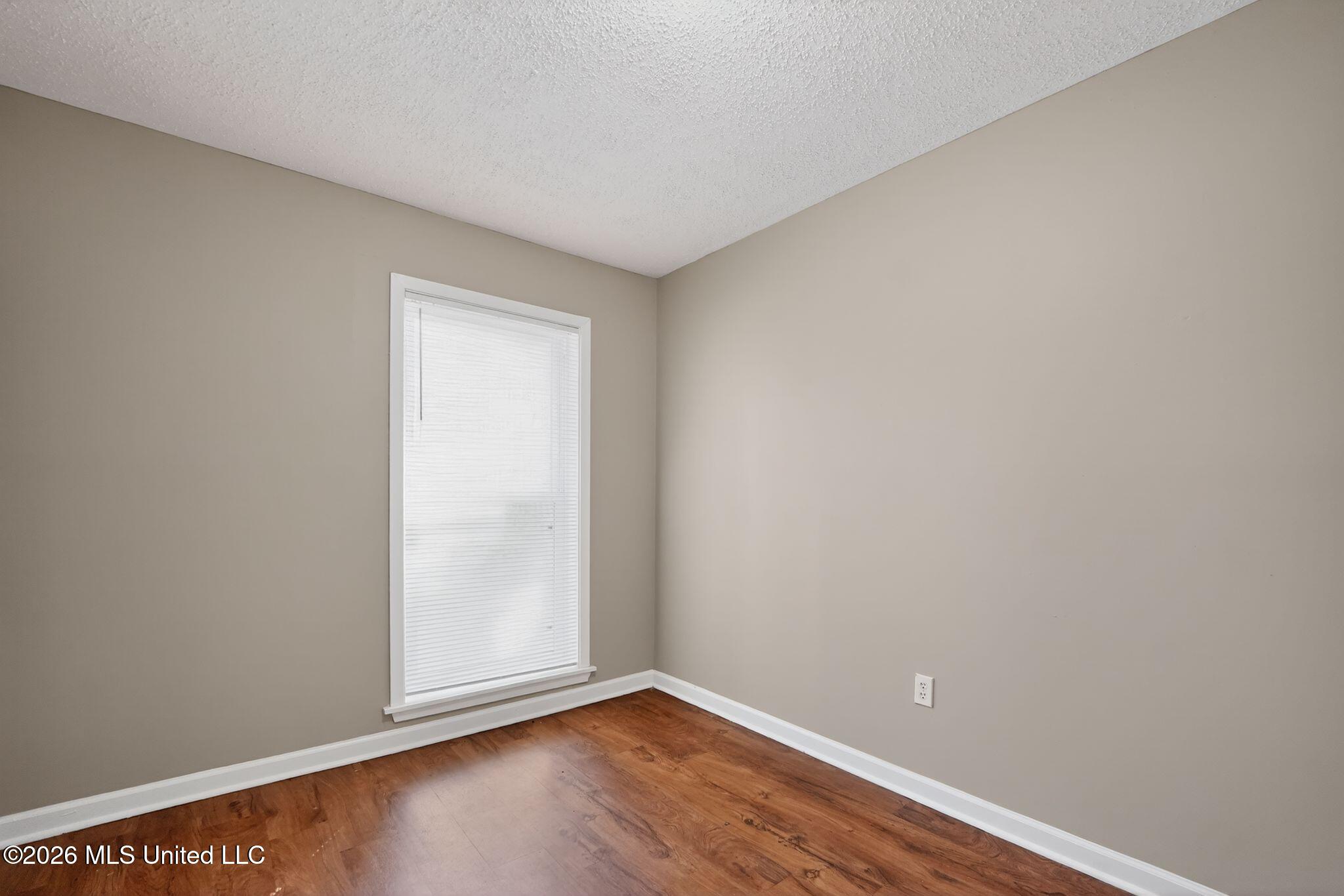 5857 Cypress Trail Jackson, MS 39211 - Photo 10 of 47 10_5857_Cypress_Trail_Jackson_MS_39211-L