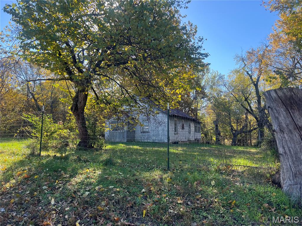 722 East Bland Road Lebanon, MO 65536 - Photo 2 of 4