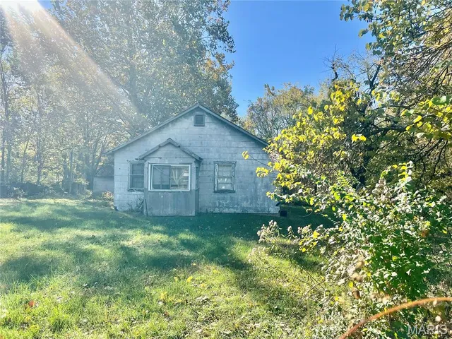 $599,900 | 722 East Bland Road, Lebanon, MO 65536