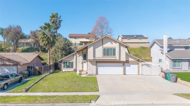 $810,000 | 974 Nottingham Drive, Corona, CA 92878