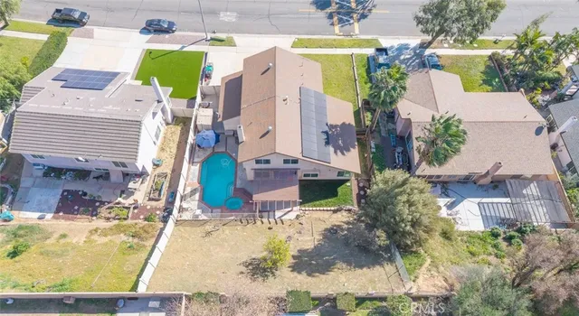 $810,000 | 974 Nottingham Drive, Corona, CA 92878