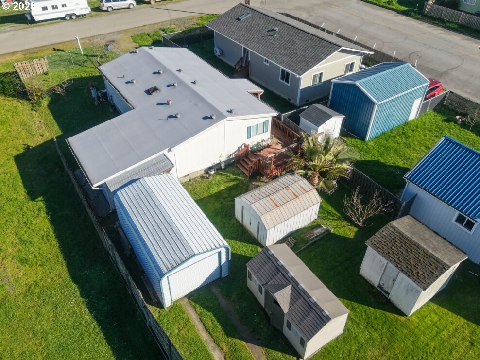 631 2nd Avenue Powers, OR 97466 - Photo 3 of 22