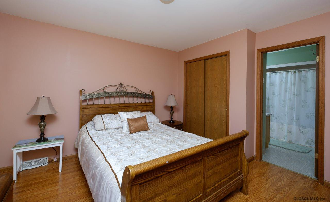 441 Russell Road Albany, NY 12203 - Photo 8 of 25 Photo 8