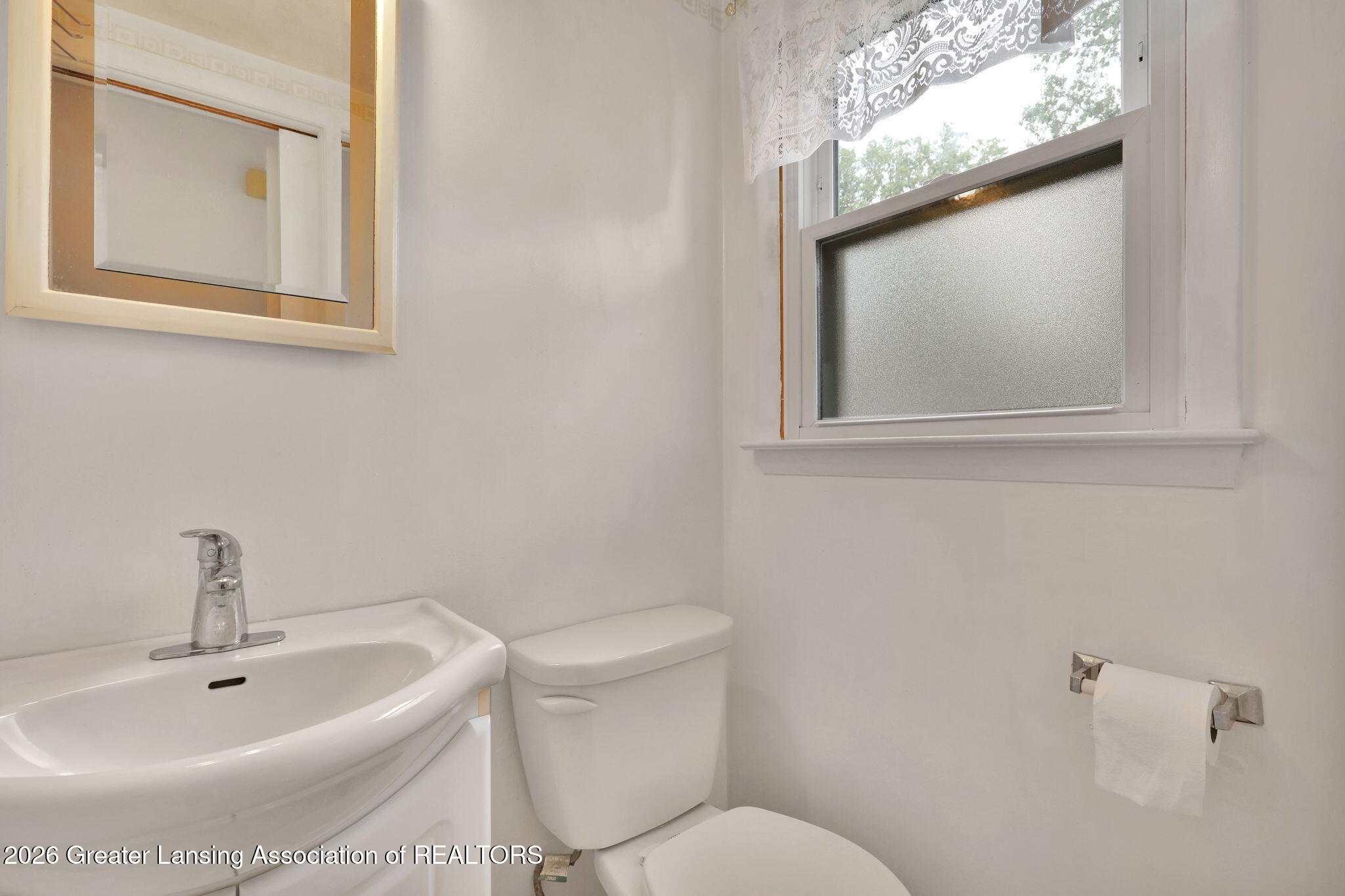 2525 Bedford Road Lansing, MI 48911 - Photo 9 of 31