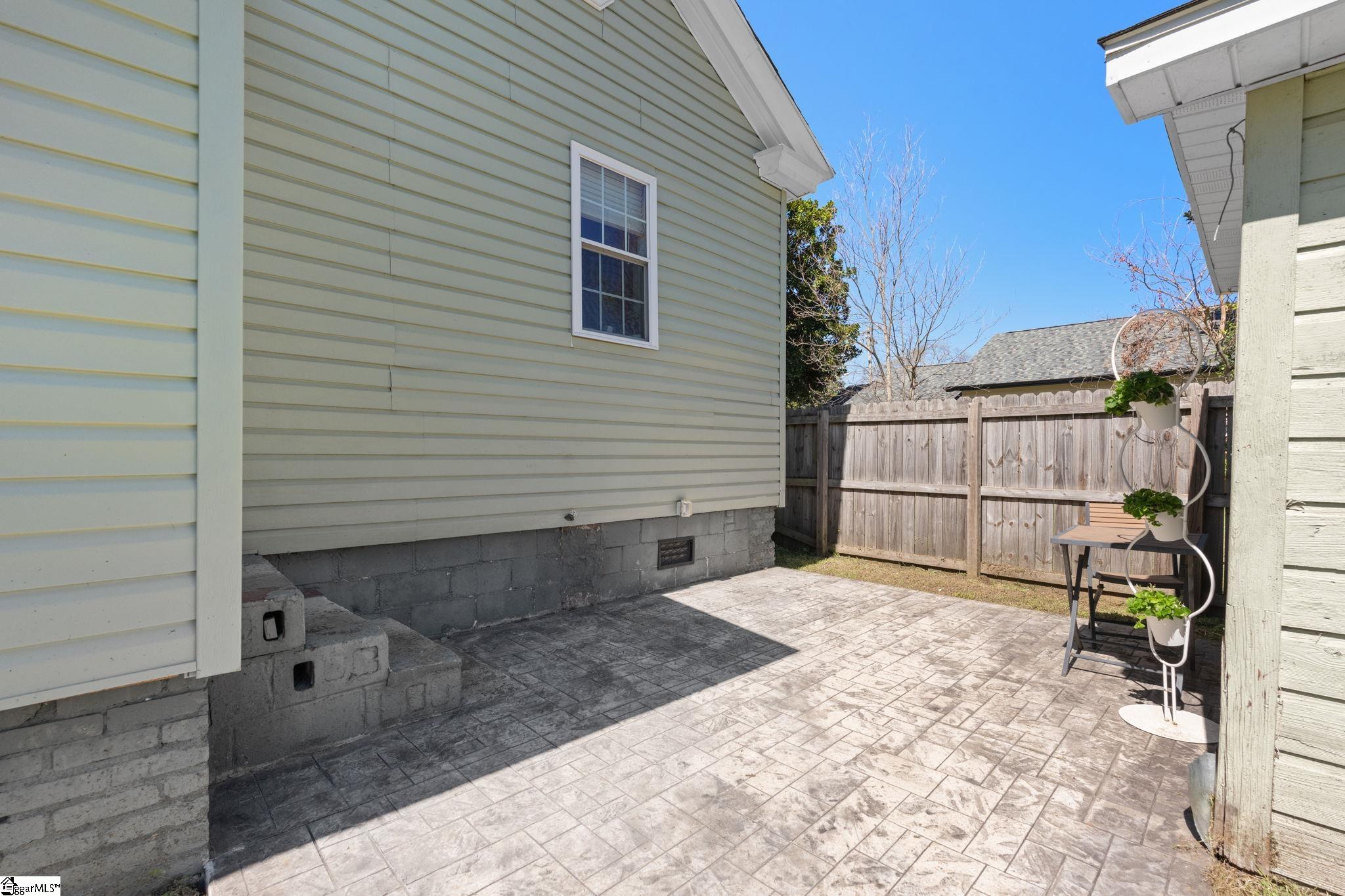 507 Anderson Street Greenville, SC 29601 - Photo 26 of 30