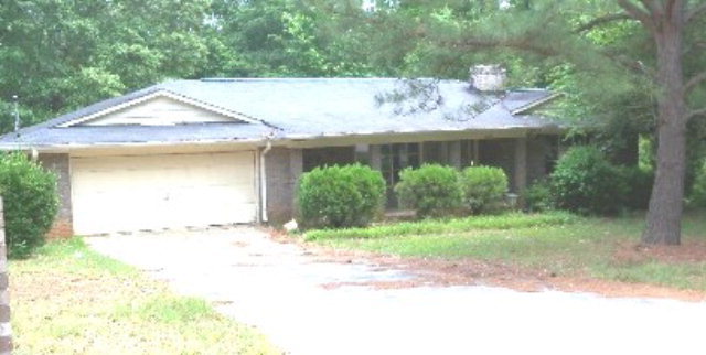 1039 McCall Circle, Unit 101 Macon, GA 31217 - Photo 1 of 1 a view of backyard of house