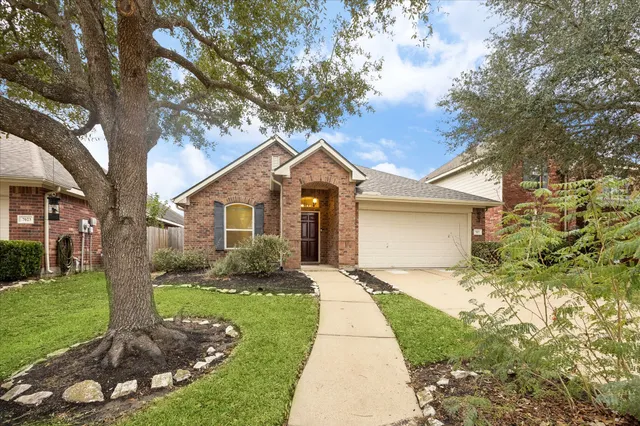 $375,000 | 7027 Thistlewood Park Court, Katy, TX 77494