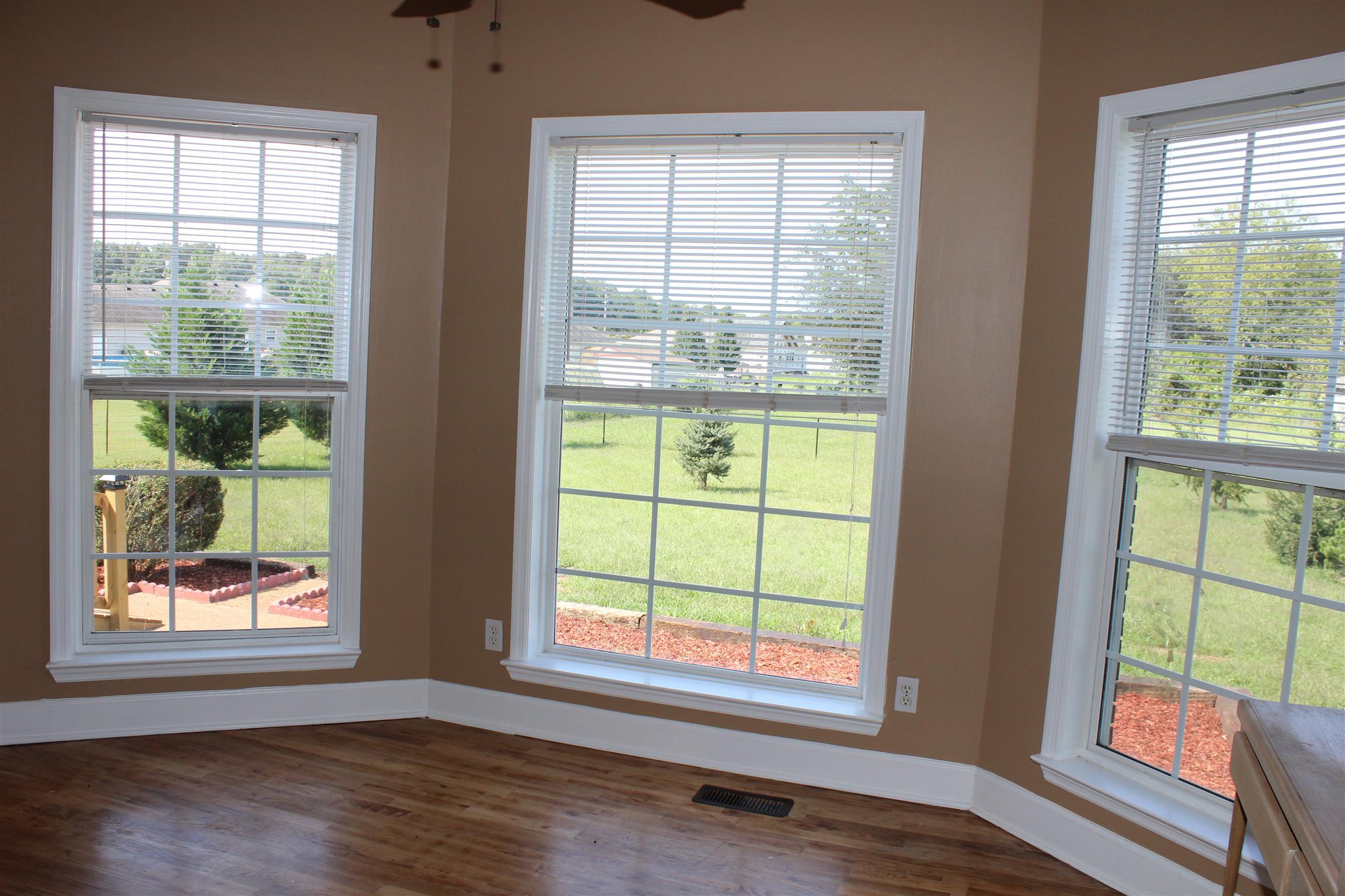 4770 Thick Road Chapel Hill, TN 37034 - Photo 7 of 21 Gallery Image 7