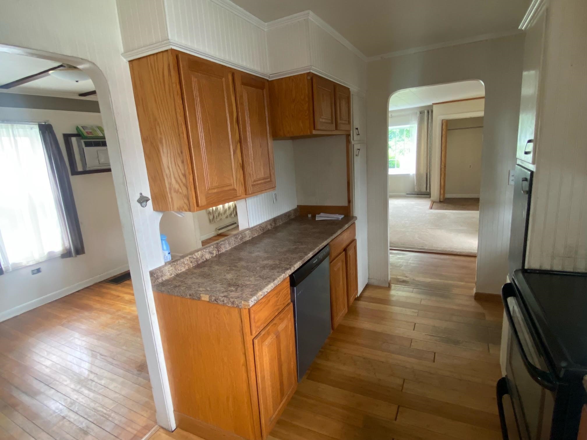 124 Park Street Springfield, VT 05156 - Photo 3 of 29