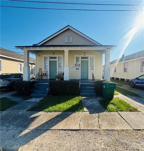 $1,500 | 427 Chalmette Street, Harvey, LA 70058