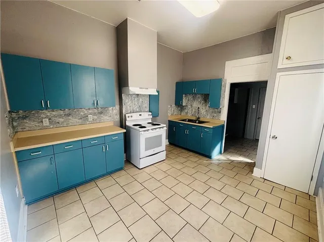 $1,500 | 427 Chalmette Street, Harvey, LA 70058