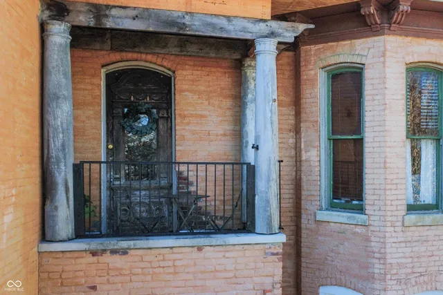 $225,000 | 723 South Center Street, Terre Haute, IN 47807