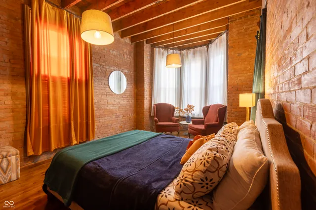 $225,000 | 723 South Center Street, Terre Haute, IN 47807