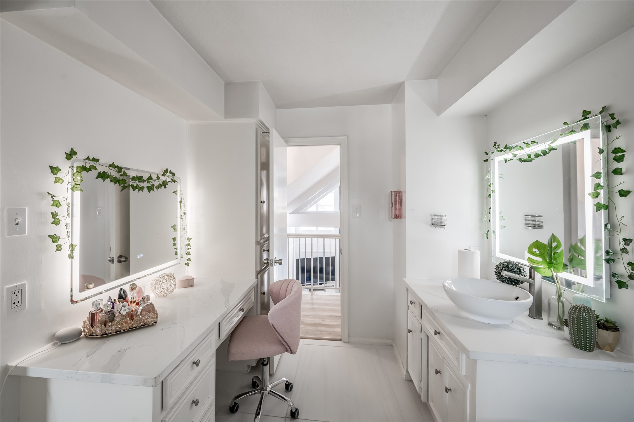 611 Montclair Boulevard Sugar Land, TX 77478 - Photo 41 of 50 Featuring a separate vanity area and sink, this design offers both functionality and convenience. Enjoy the added space and privacy for your daily routines.