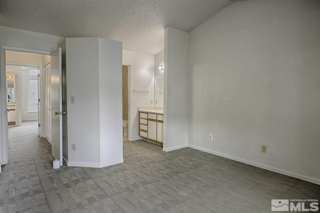 4072 Snowshoe Lane Reno, NV 89502 - Photo 7 of 15 Photo 7