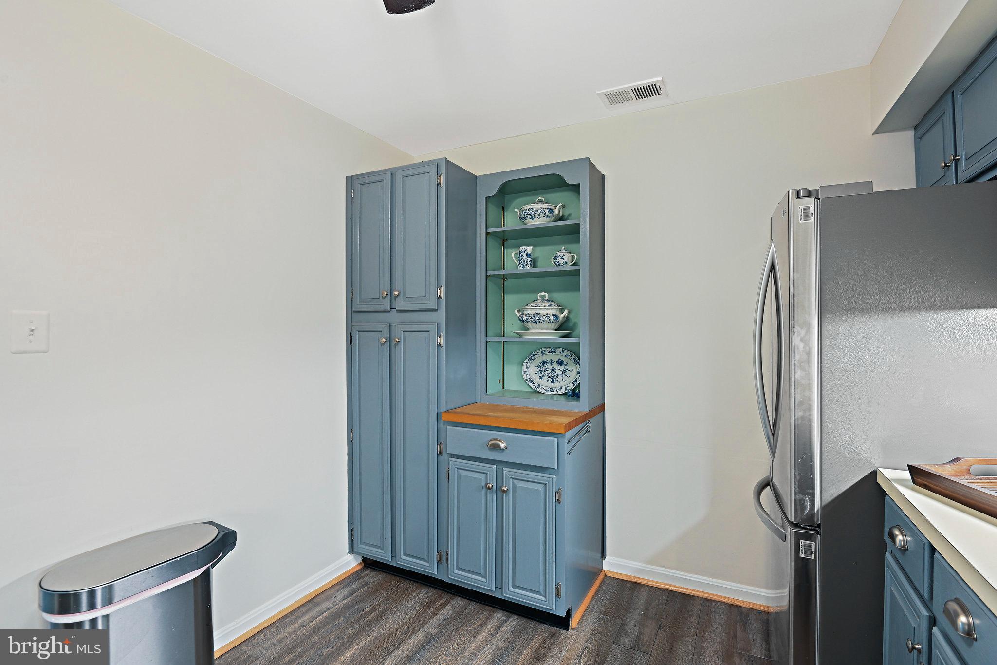 2220 Springwood Drive, Unit I Reston, VA 20191 - Photo 17 of 41 Gallery Image 17