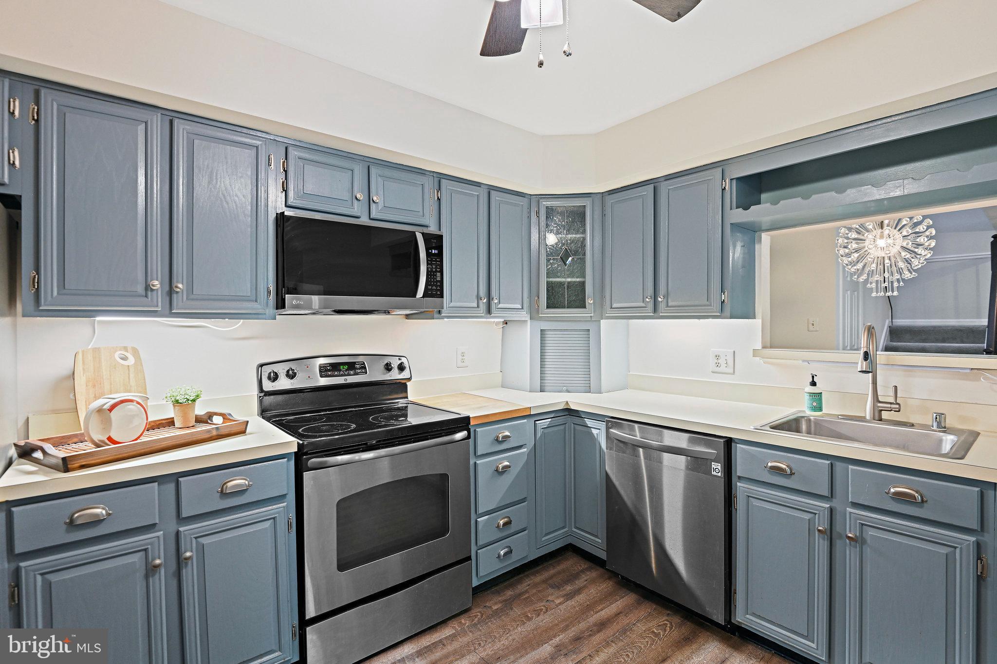 2220 Springwood Drive, Unit I Reston, VA 20191 - Photo 19 of 41 Gallery Image 19