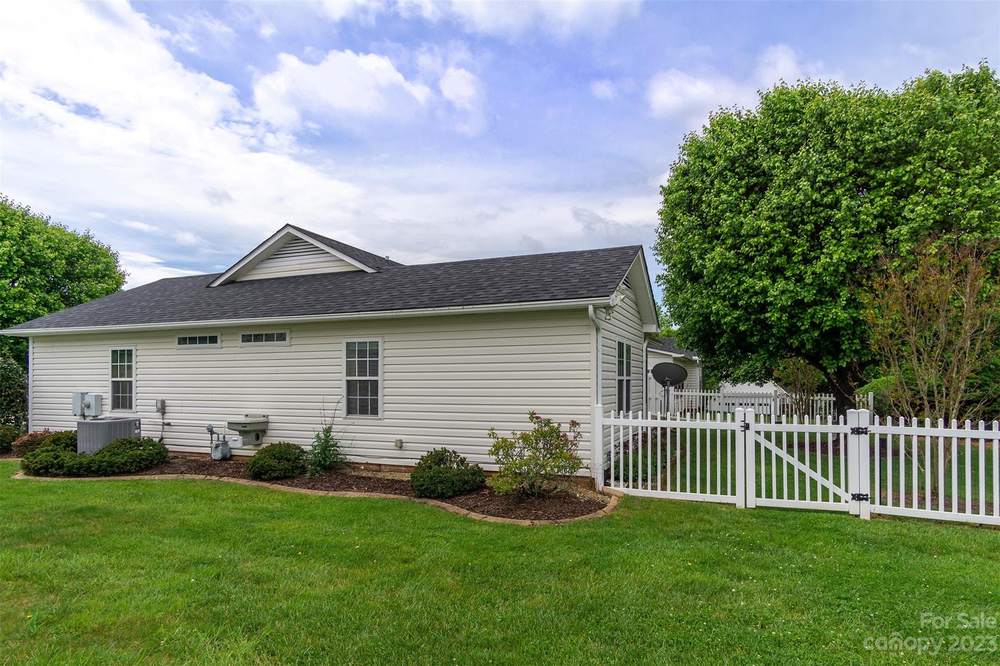 19 Briarbrook Road Fletcher, NC 28732 - Photo 43 of 46 a front view of a house with a garden