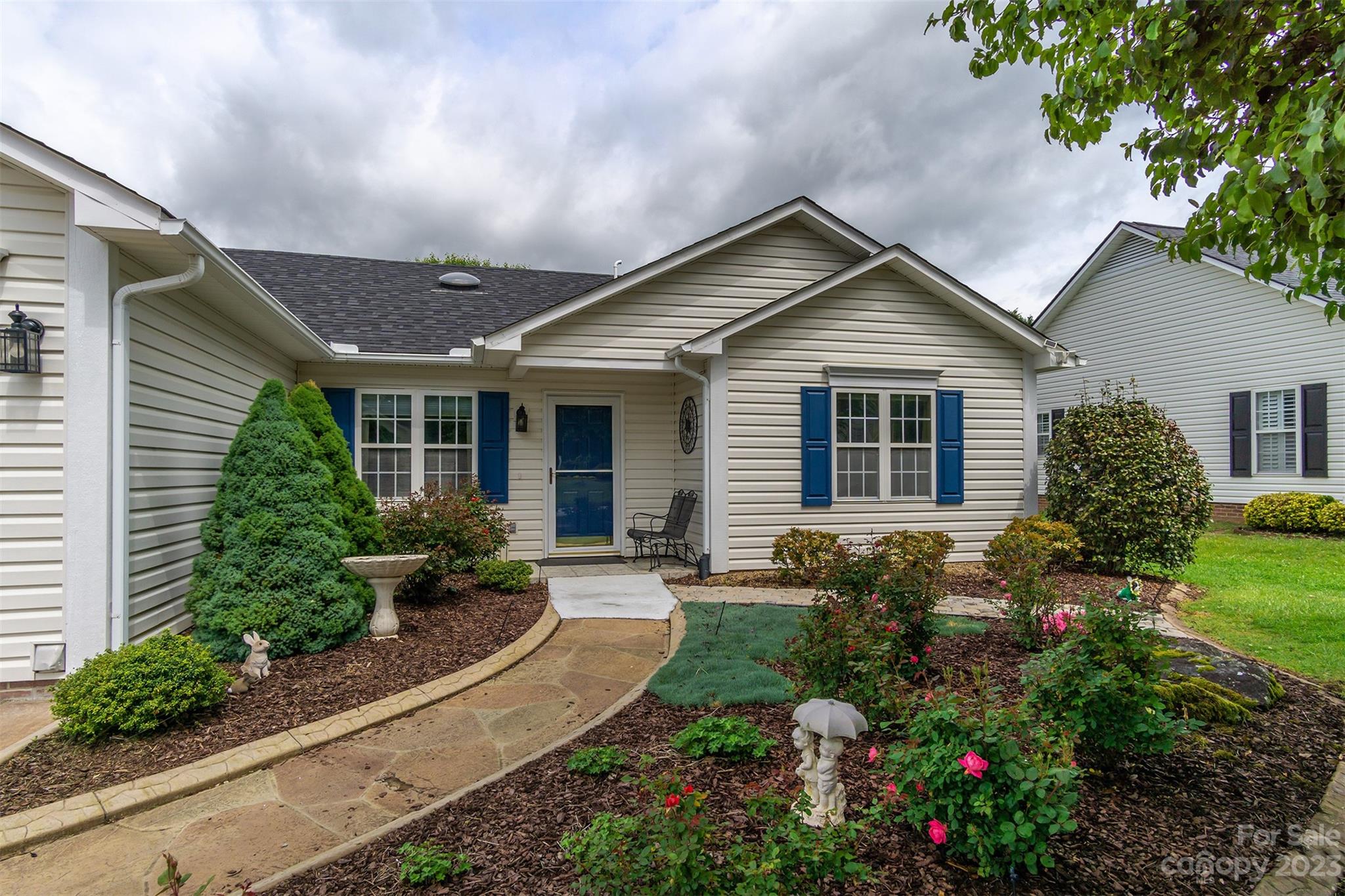 19 Briarbrook Road Fletcher, NC 28732 - Photo 10 of 46 a house view with a garden space