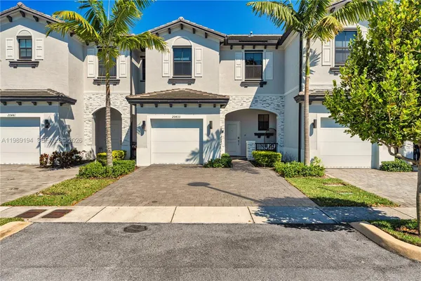 $3,800 | 20433 Northwest 4th Avenue, Miami Gardens, FL 33169