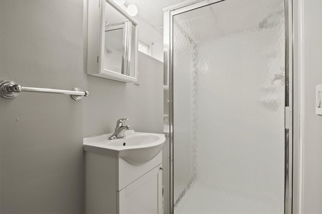 3359 Mt Read Boulevard Greece, NY 14616 - Photo 24 of 29 Full Bathroom Basement