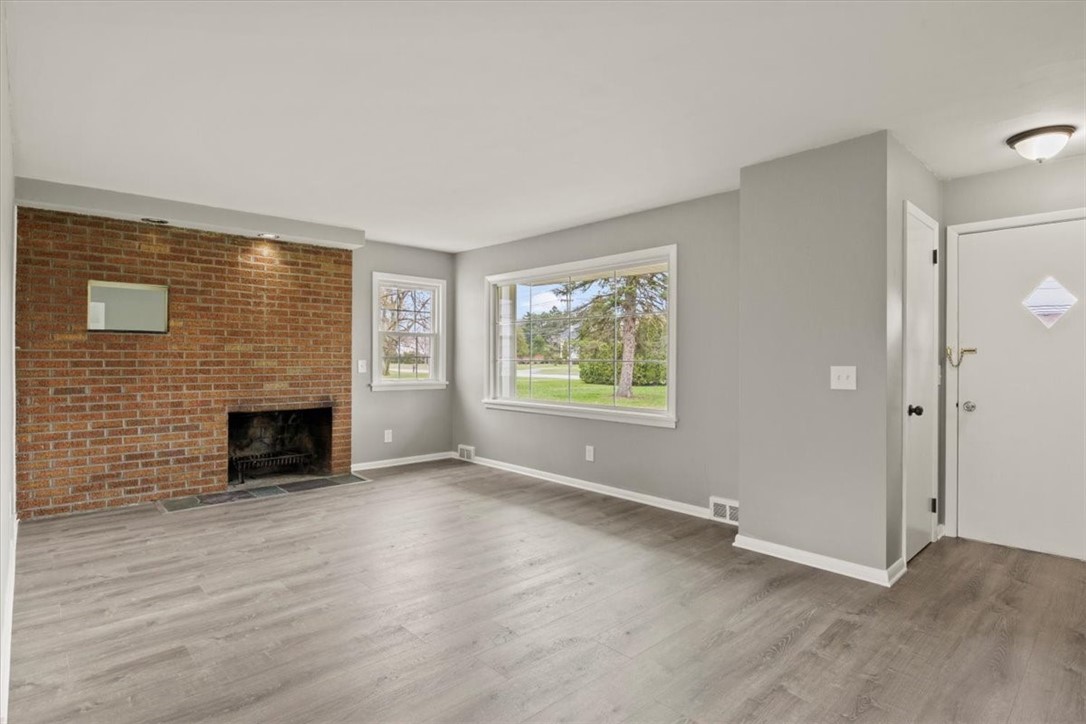 3359 Mt Read Boulevard Greece, NY 14616 - Photo 5 of 29 Main Living Room